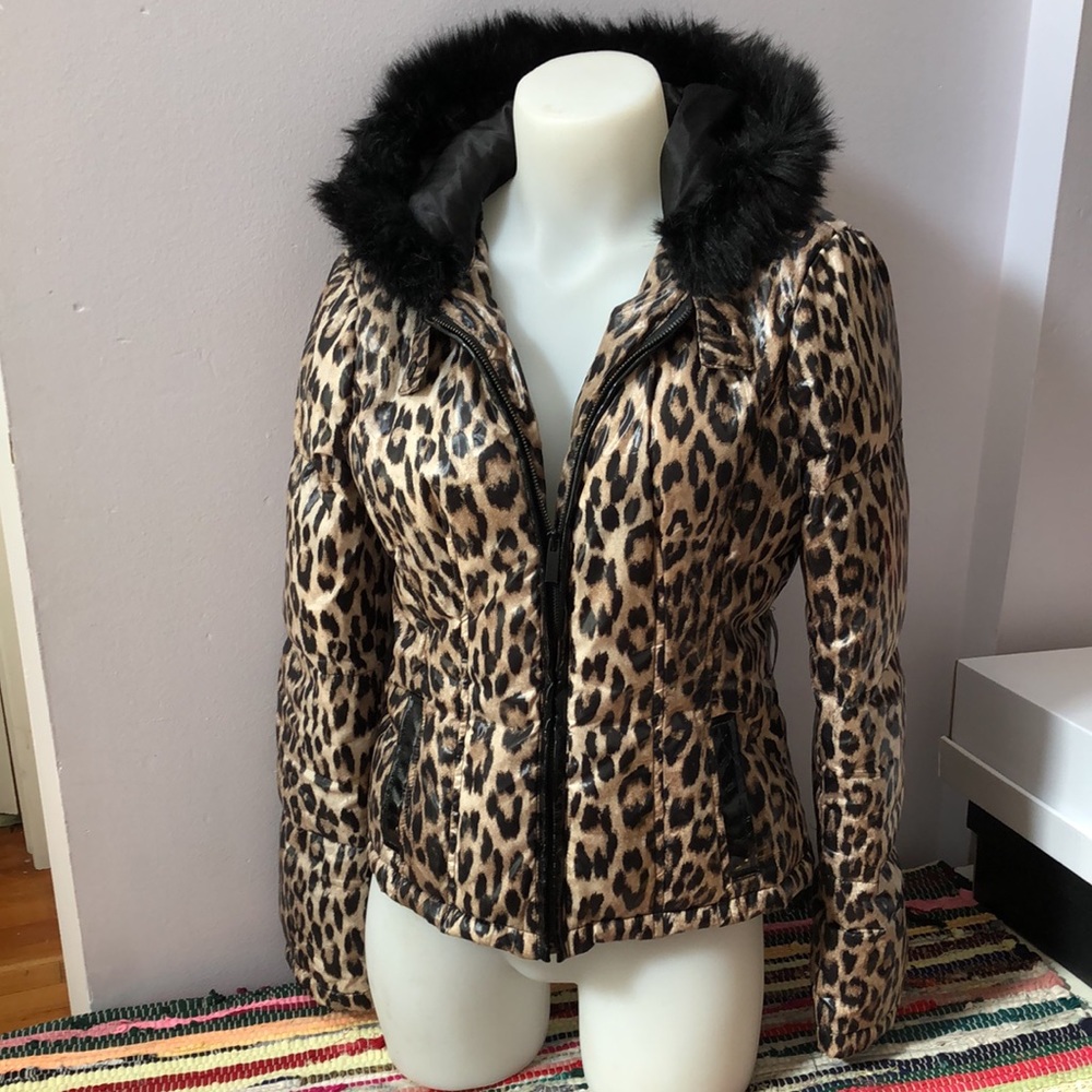Vintage Bebe Cheeta leopard print coat size medium